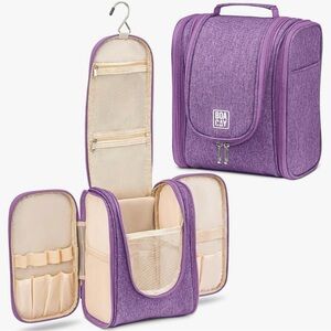 NWOT Boacay Hanging Travel Toiletry Bag